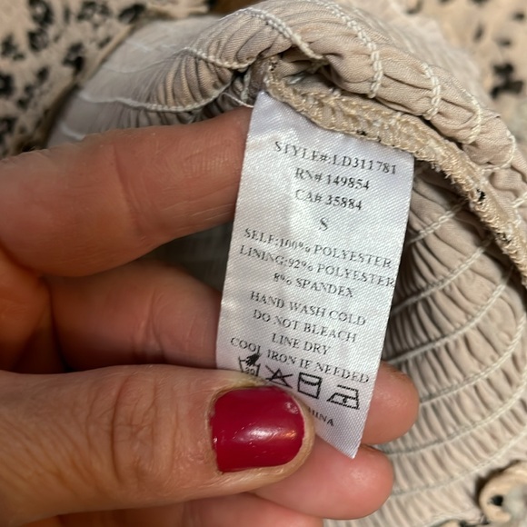 New Sage the label crop top - Picture 7 of 8